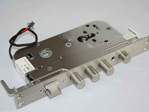 保定24小时上门开锁公司