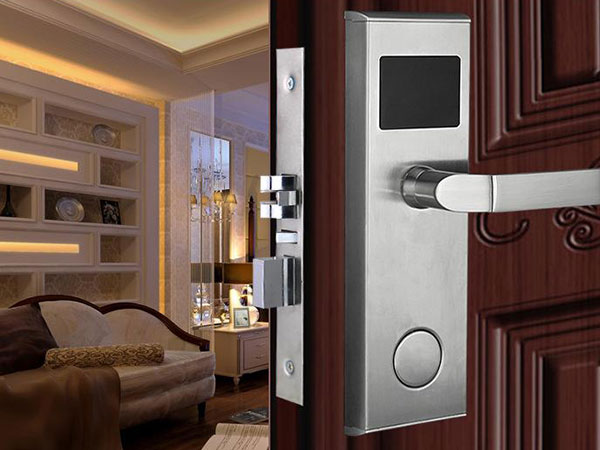 保定24小时上门开锁公司